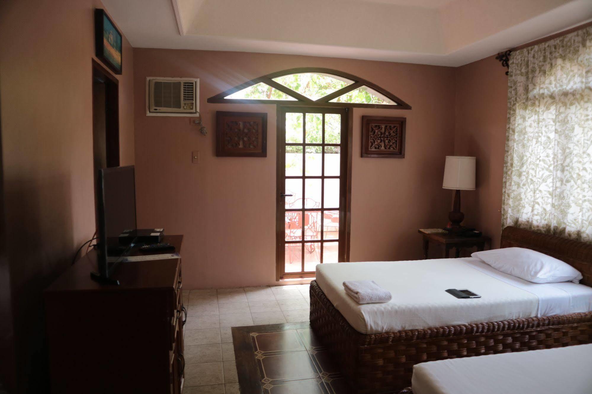 Casa La Granja Ξενοδοχείο Iloilo City Εξωτερικό φωτογραφία