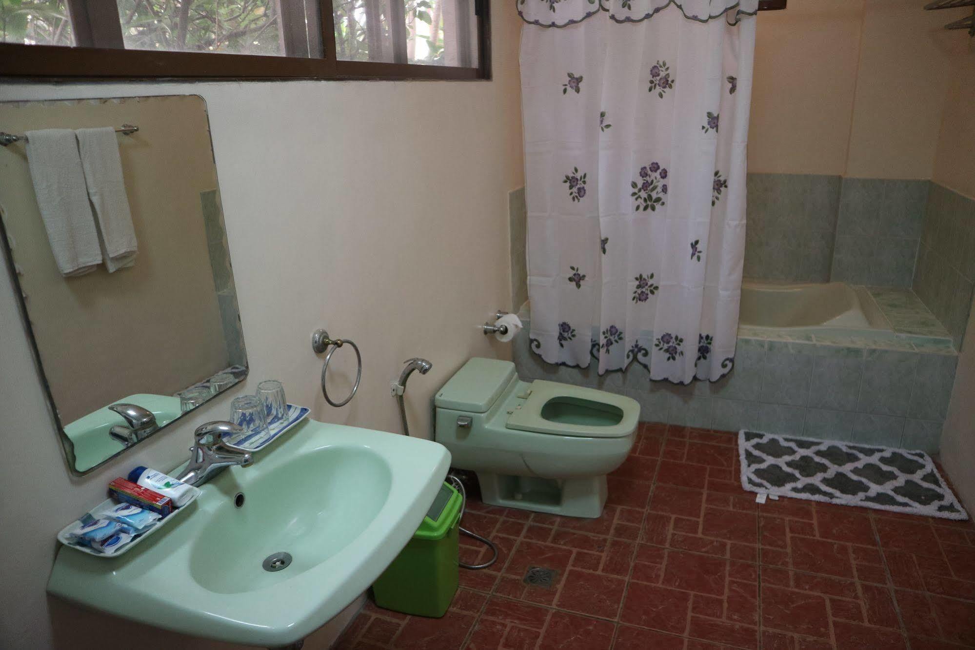 Casa La Granja Ξενοδοχείο Iloilo City Εξωτερικό φωτογραφία