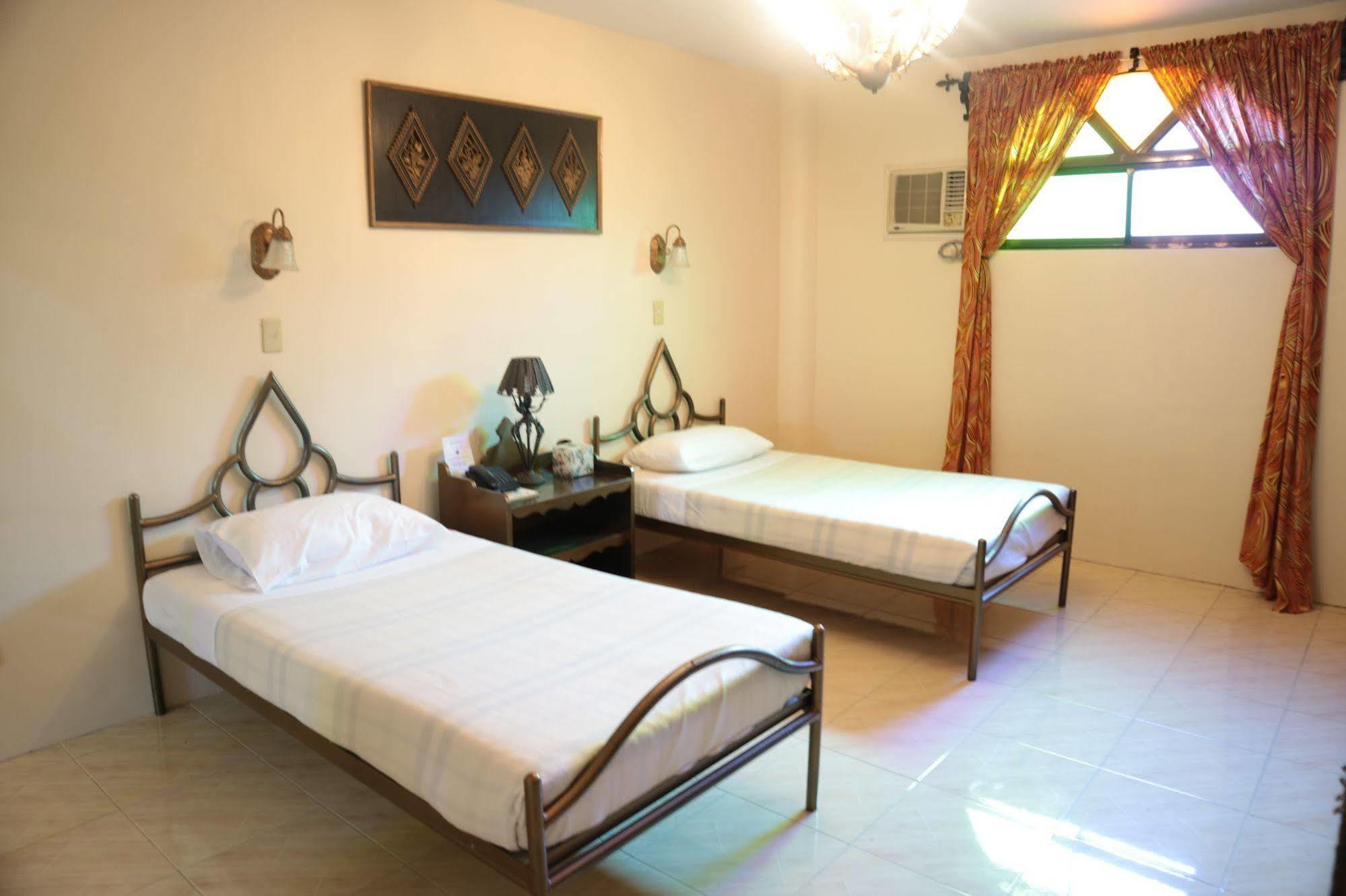 Casa La Granja Ξενοδοχείο Iloilo City Εξωτερικό φωτογραφία