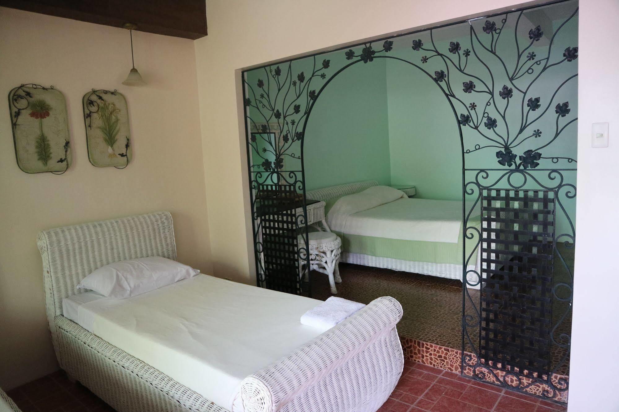 Casa La Granja Ξενοδοχείο Iloilo City Εξωτερικό φωτογραφία