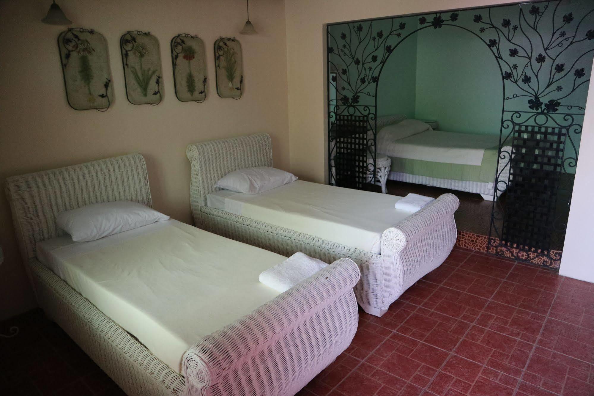 Casa La Granja Ξενοδοχείο Iloilo City Εξωτερικό φωτογραφία